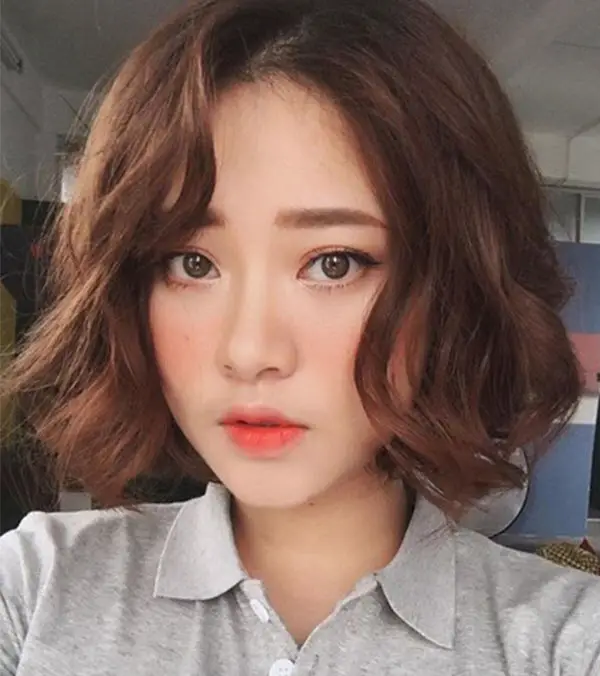 Kiểu tóc  xoăn ngắn uốn kiểu Hàn Quốc